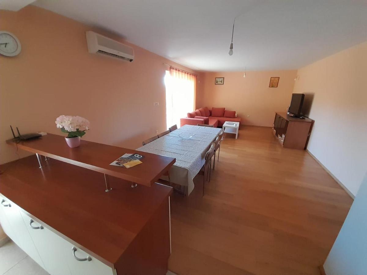 Holiday Home Anita Unesic Exterior foto